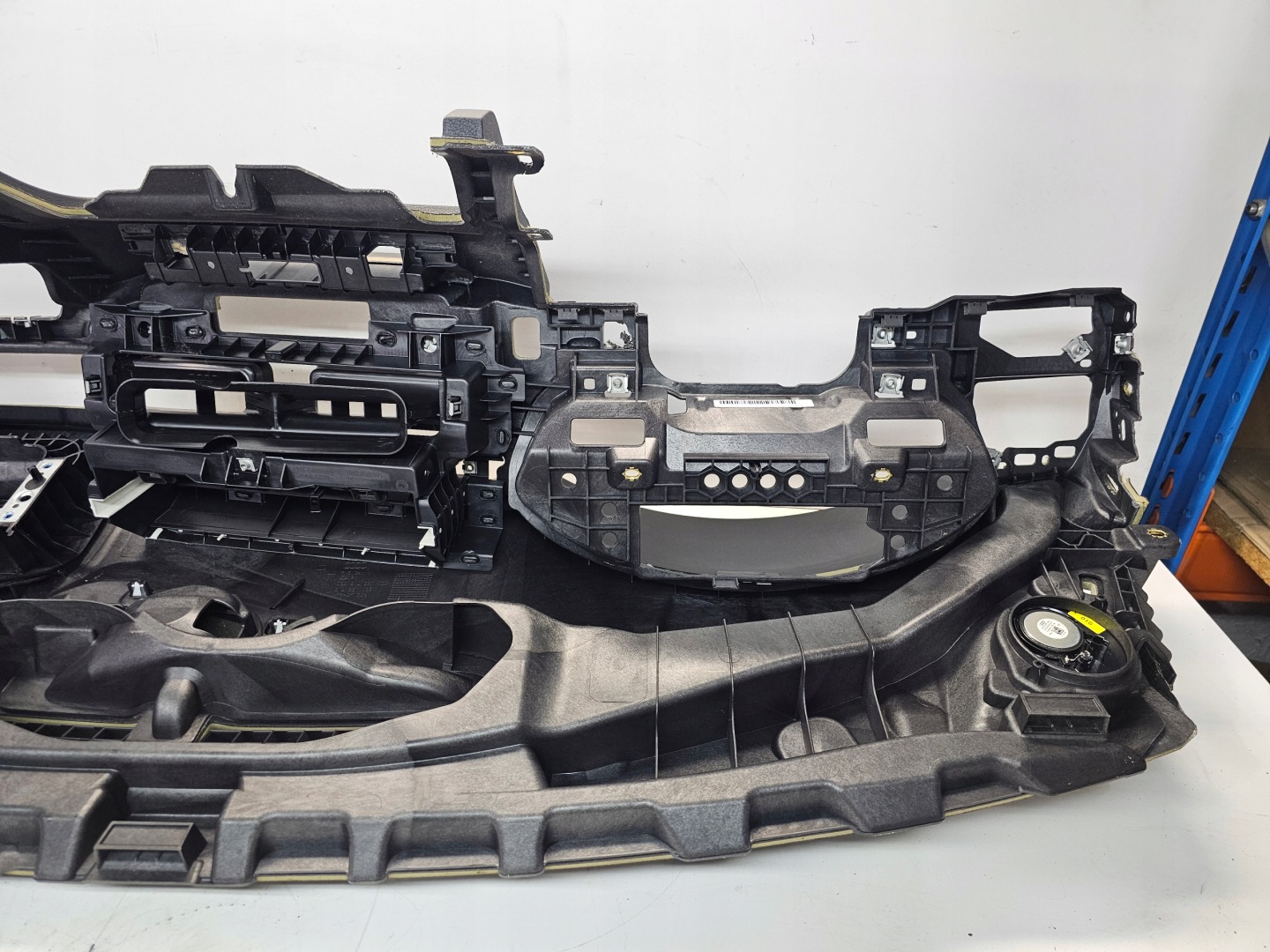 dashboard cockpit console AUDI A4 B9 8W2857001F UK