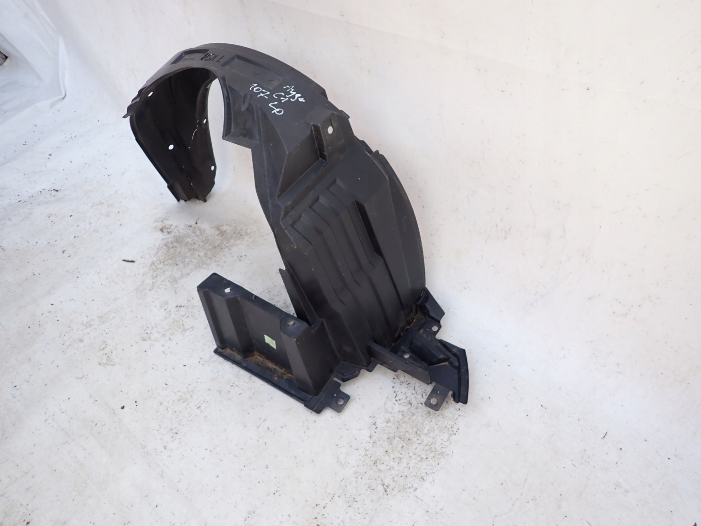 CITROEN C1 and 05- mudguard left front front 53876-0H020