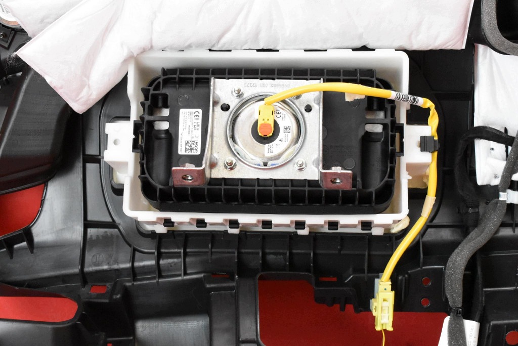 dashboard instrument panel console cockpit airbag EU 682006UN3A NISSAN QASHQAI 3 J12
