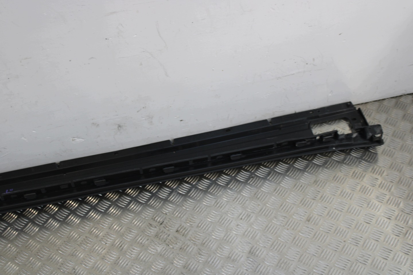 cap threshold right threshold right 7P5853554R PORSCHE CAYENNE II 2 7P5 LIFT