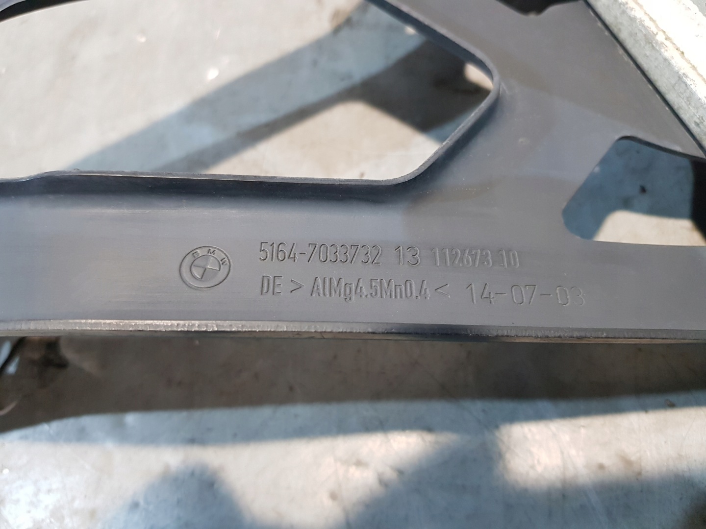 pillar OKULAR right BMW E60 right 7033732