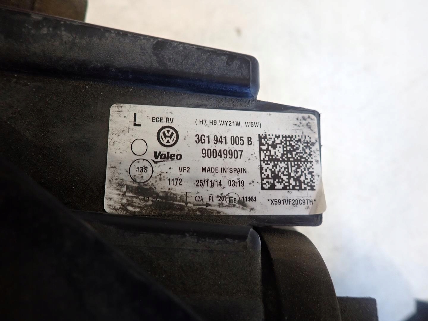 light front front left VW PASSAT B8 2014- 3G1941005B