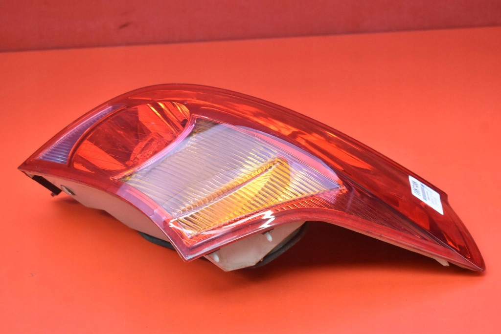 light right rear part rear 92402-1H5 KIA CEED 1 and 3D HB 07-10