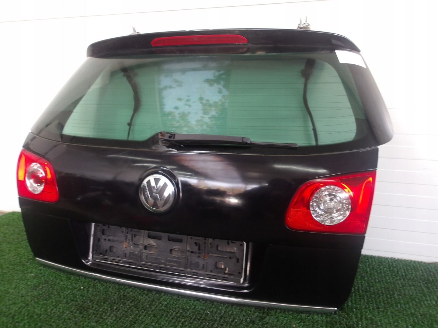 VW PASSAT B6 05-10 KOMBI boot doors boot rear part colour LC9X
