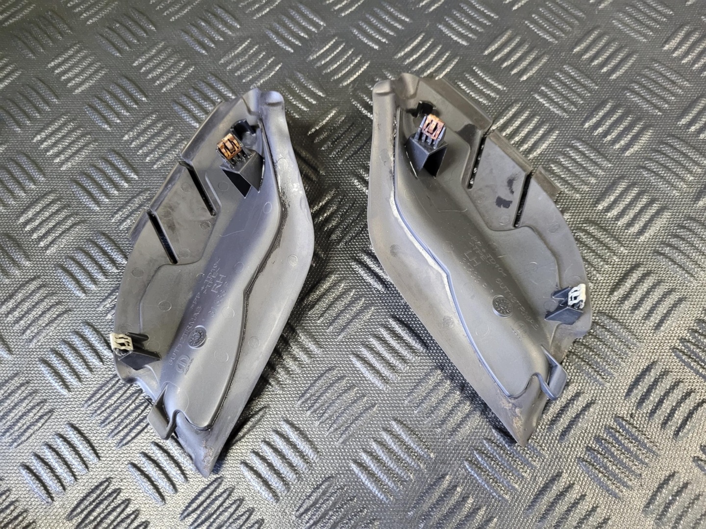 5UT12TRMAB torpedo front right front right JEEP COMPASS II