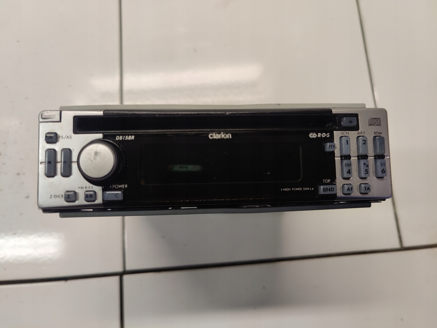 RADIO CD SAMOCHODOWE CLARION DB158R