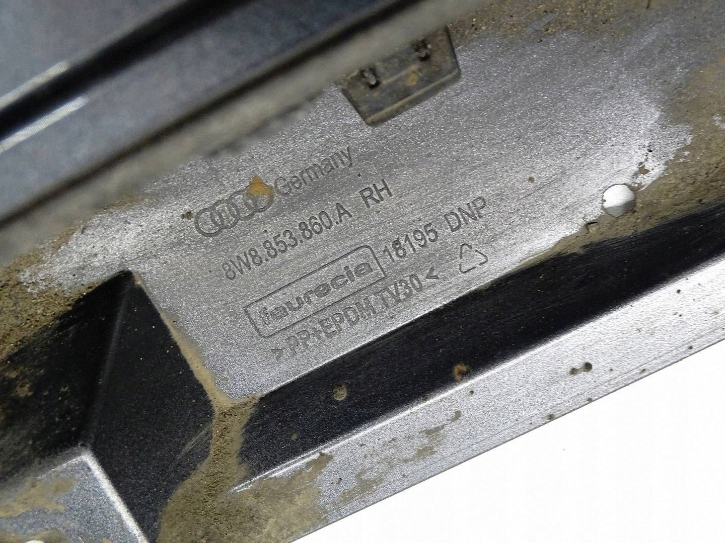 moulding threshold right AUDI A5 8W8853860A