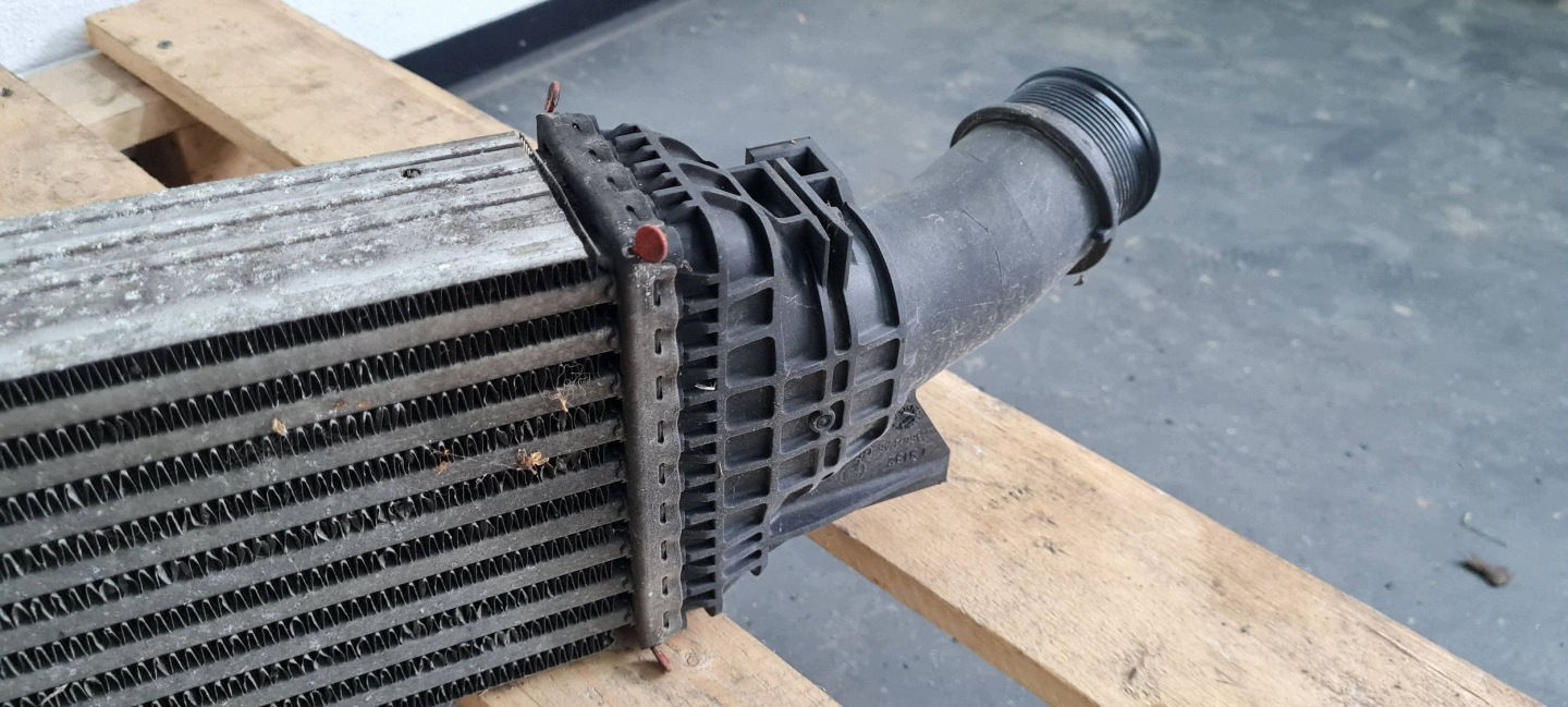 A5 8T LIFT Kühler INTERCOOLER luft 8K0145805G A4 B8 A5