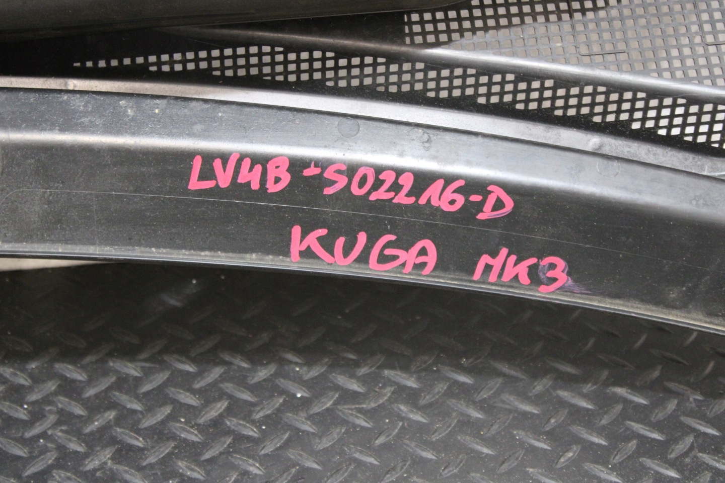 torpedo FORD KUGA MK3 ST-LINE LV4B-S02216-D