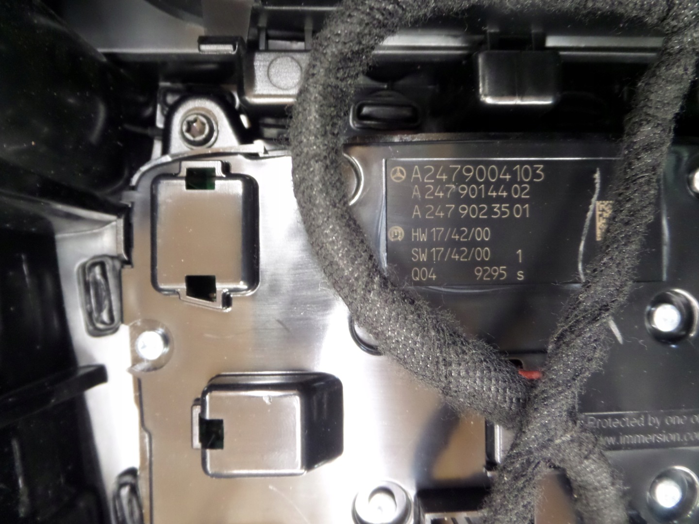 TUNEL mitte PANEL DEKOR MERCEDES A-KLASA A35 AMG W177