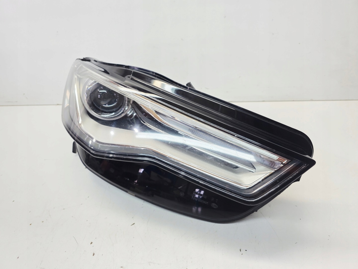 REFLEKTOR right front BI XENON LED AUDI A6 C7 LIFT 4G0941044F EU 45/25
