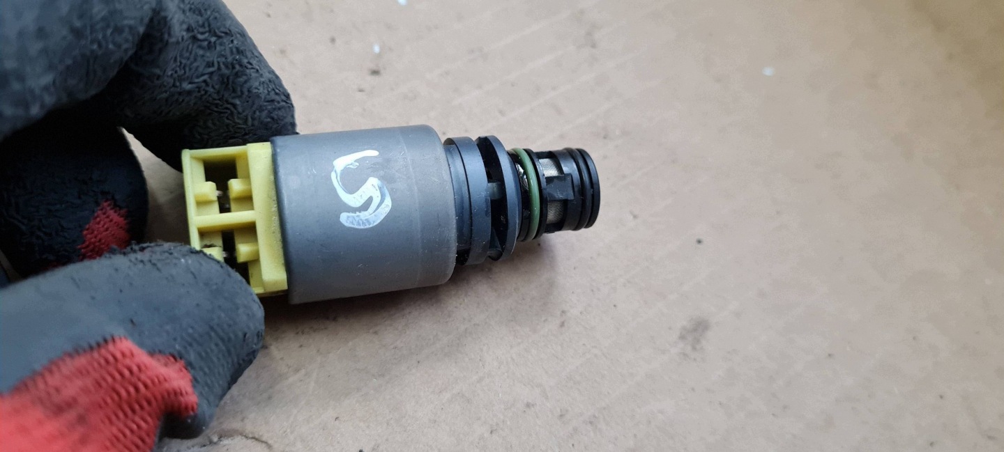 A6 C8 4K ventil elektroventil SOLENOID prevodovky prevodov 0501221286