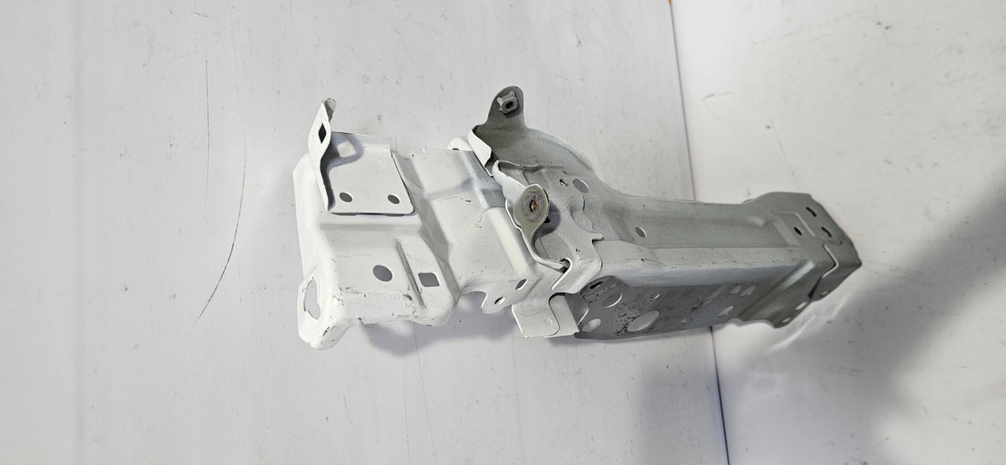 console PION left front TOYOTA C-HR CHR II 23- original