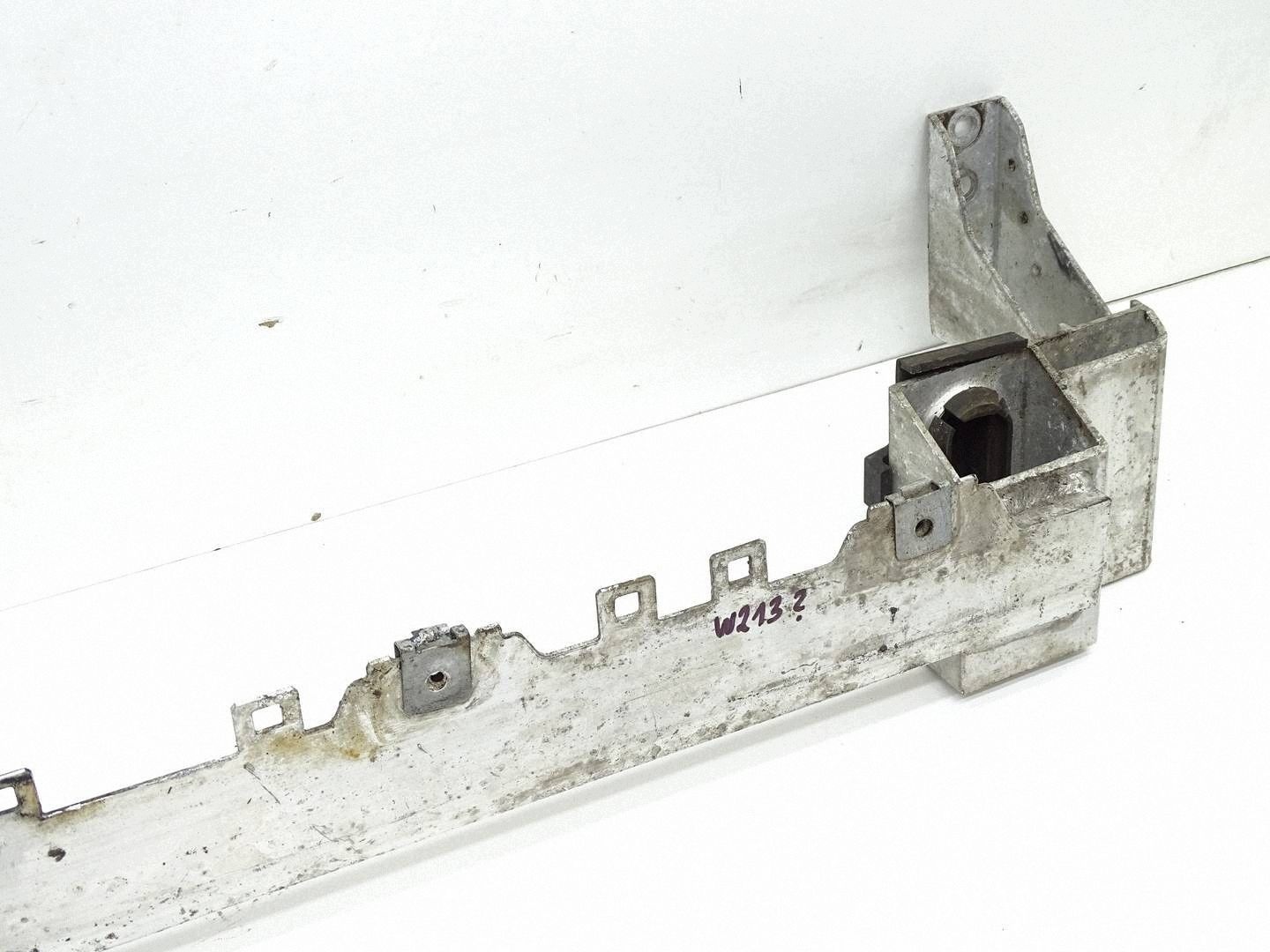 bumper support front front pillar MERCEDES A W177 CLA W118