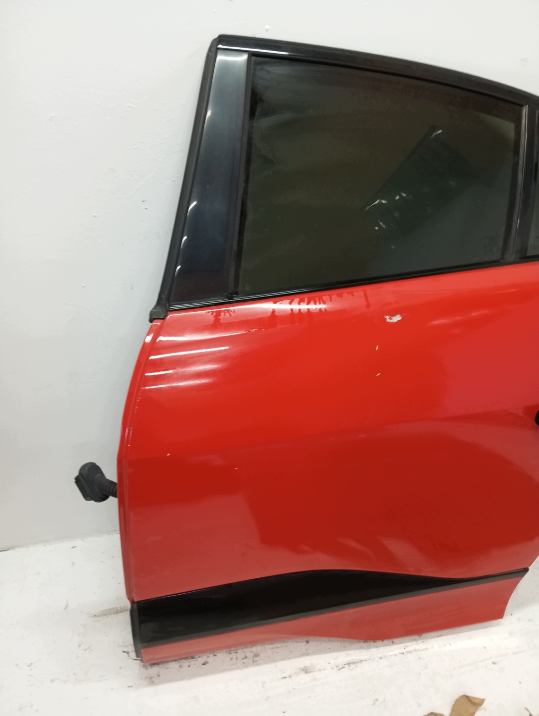 door left rear. JAGUAR and PACE 17r PHOTON RED CCB