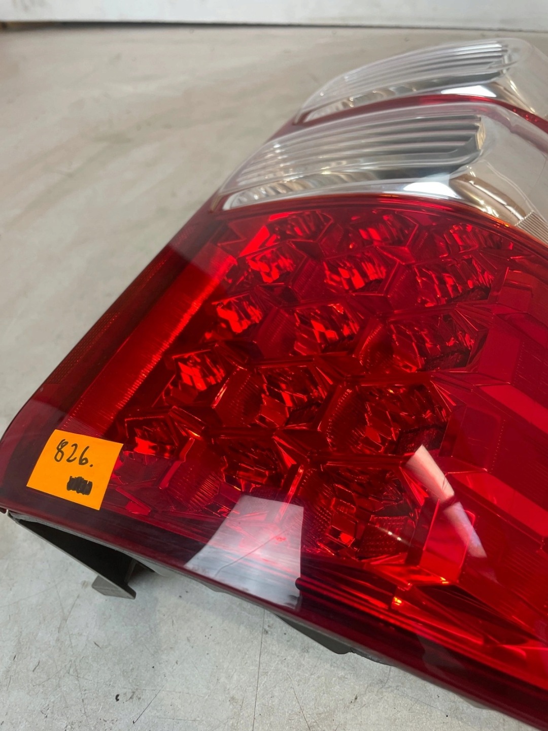 light rear part rear right Toyota Noah Voxy Led