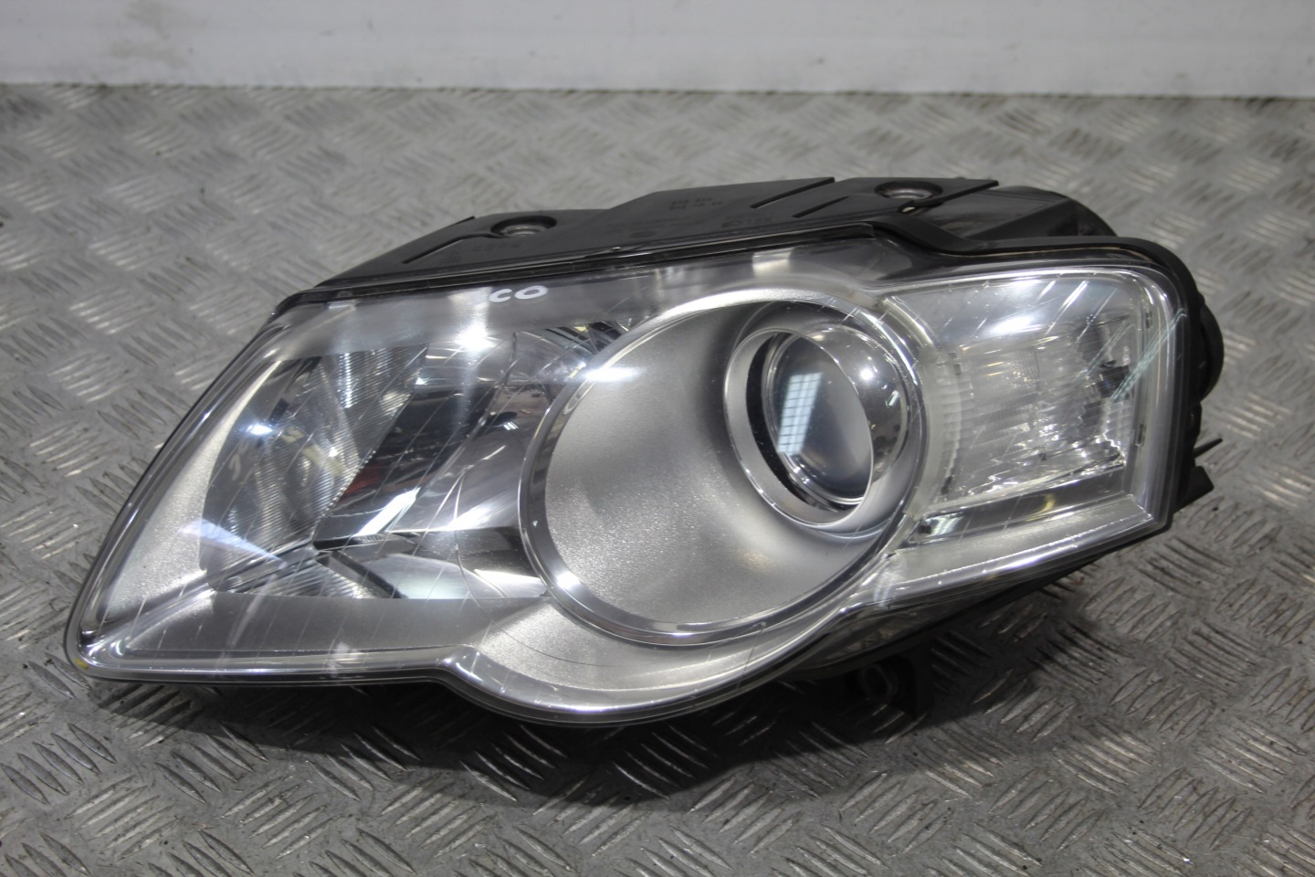 light left front VW PASSAT 3C 3C0 3C9 3C0941005Q