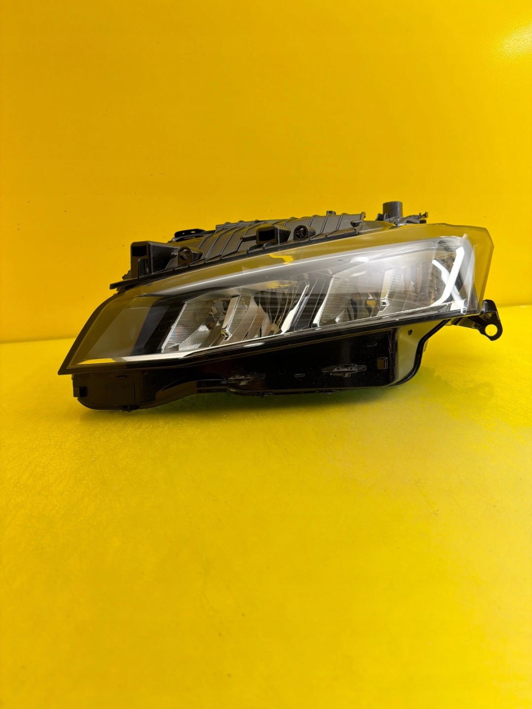 light left front Peugeot 308 III T10 P5 Led 2021- 9851673380