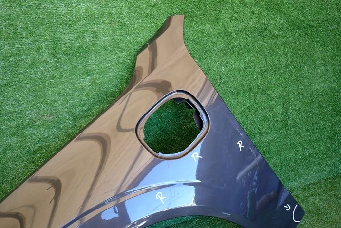 VOLVO XC60 II HYBRID HYBRYDA 16- fender left front front