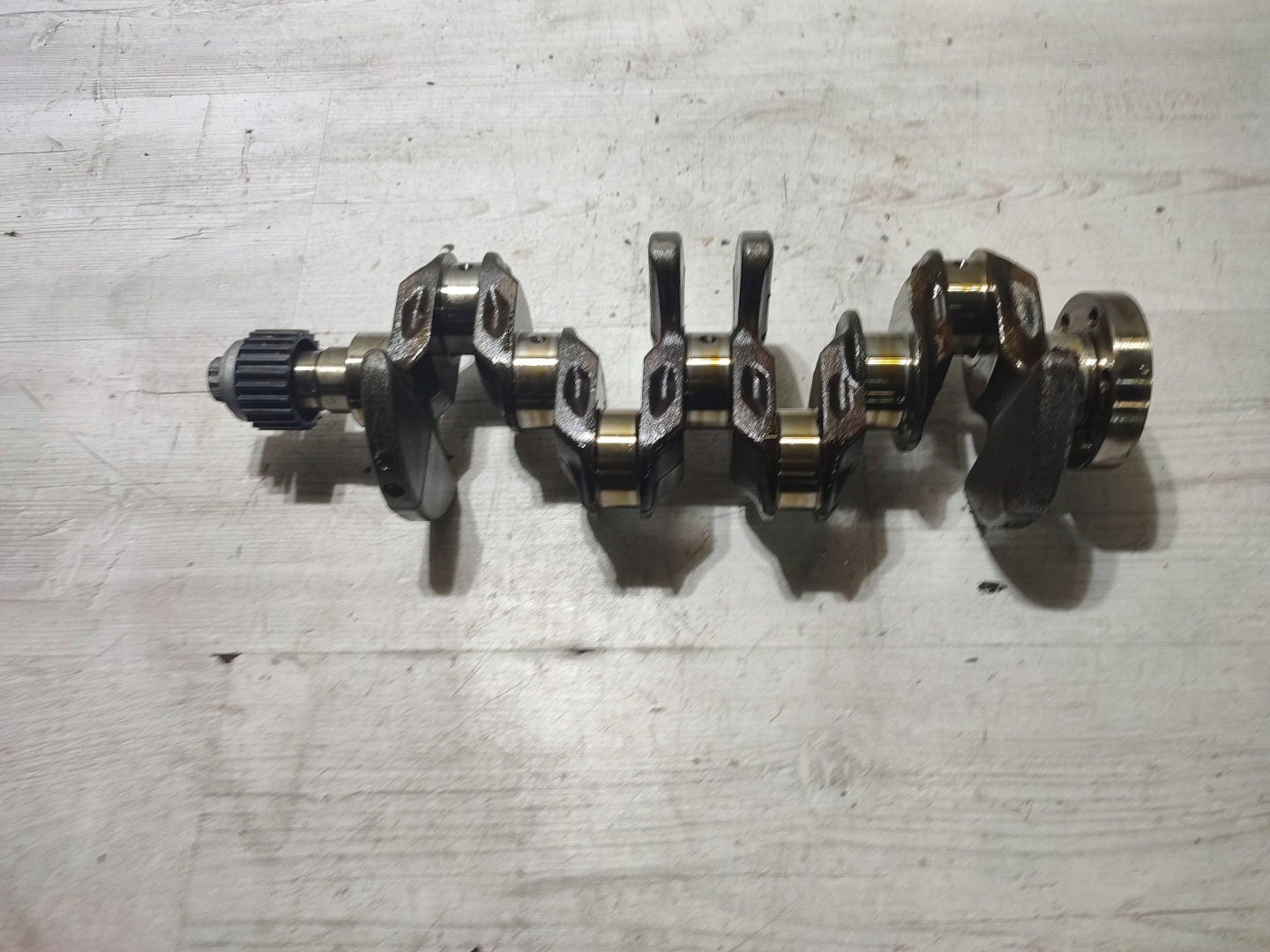 Volkswagen Touran III 2020 crank