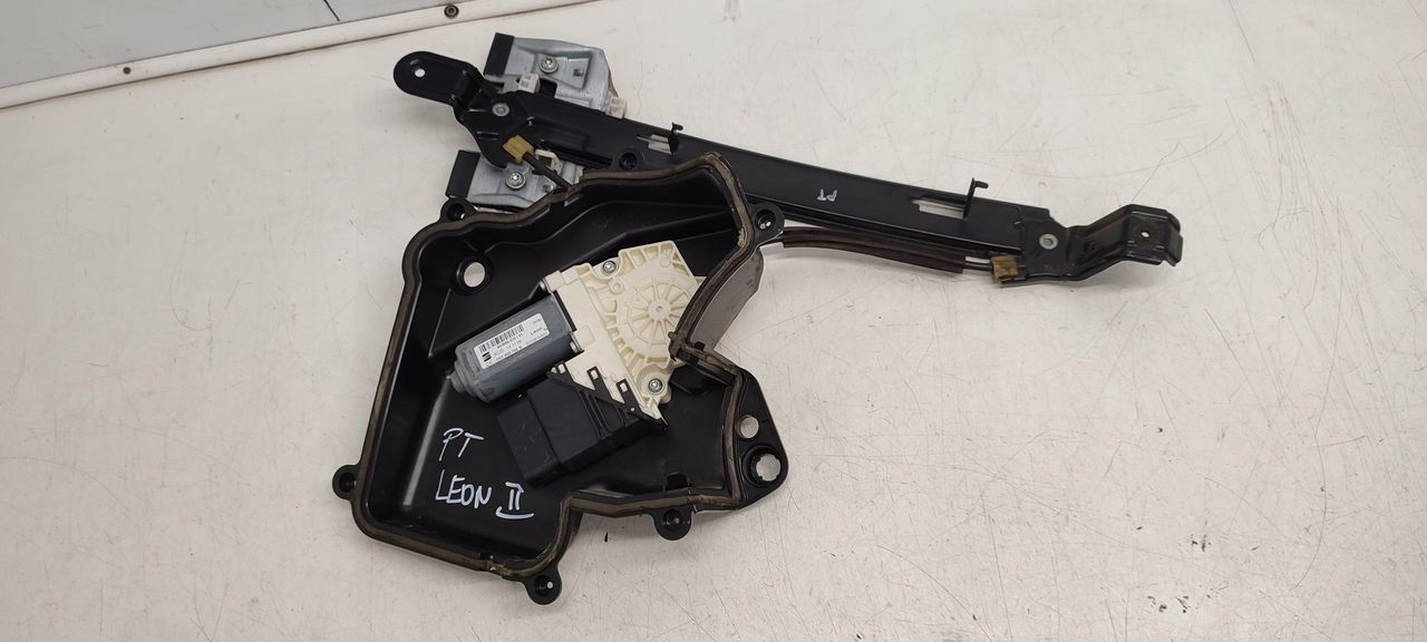 window regulator right rear part Seat Leon II 1,4