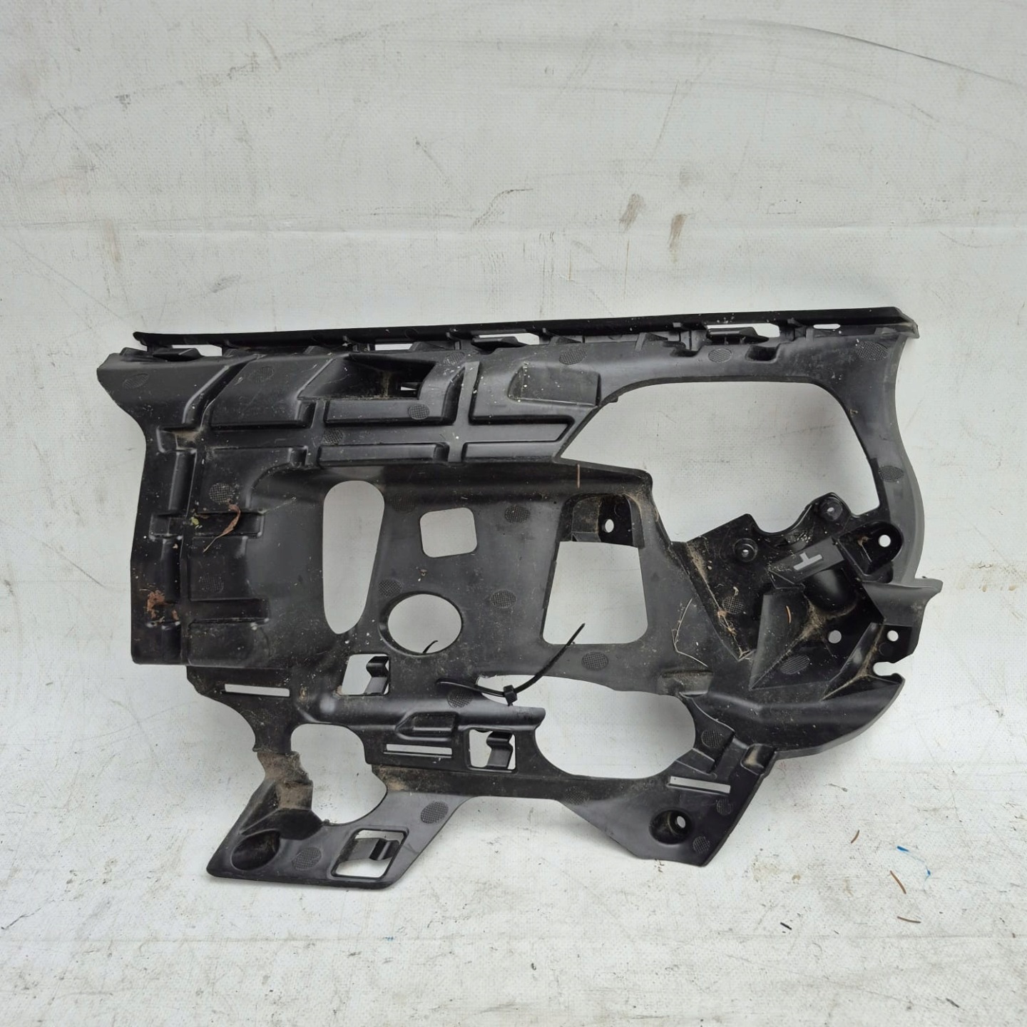 VOLVO S60 II 13-18 LIFT pillar OKULAR front lights left 31323840