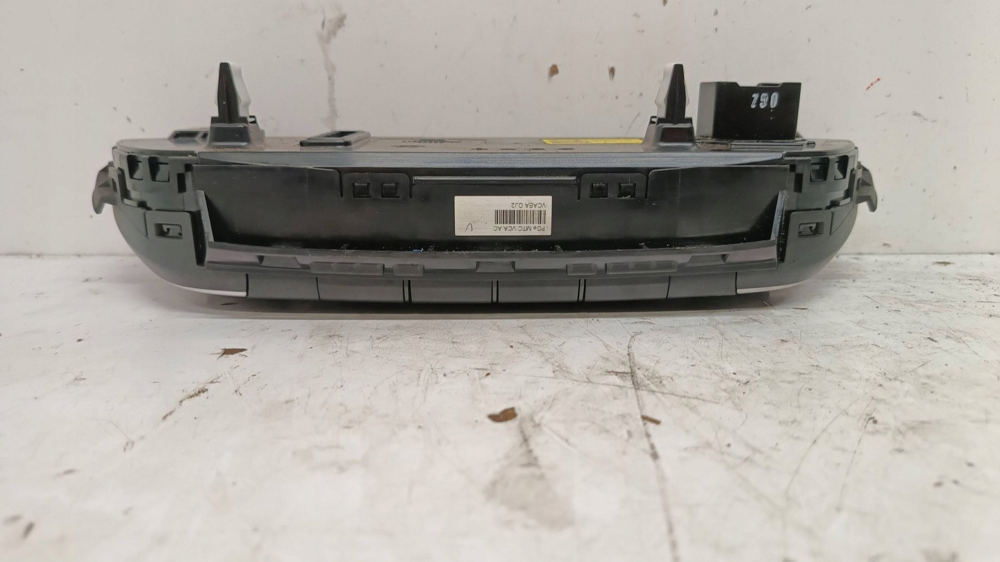 HYUNDAI I30 III Unite commande clima 97250-G4021 2017