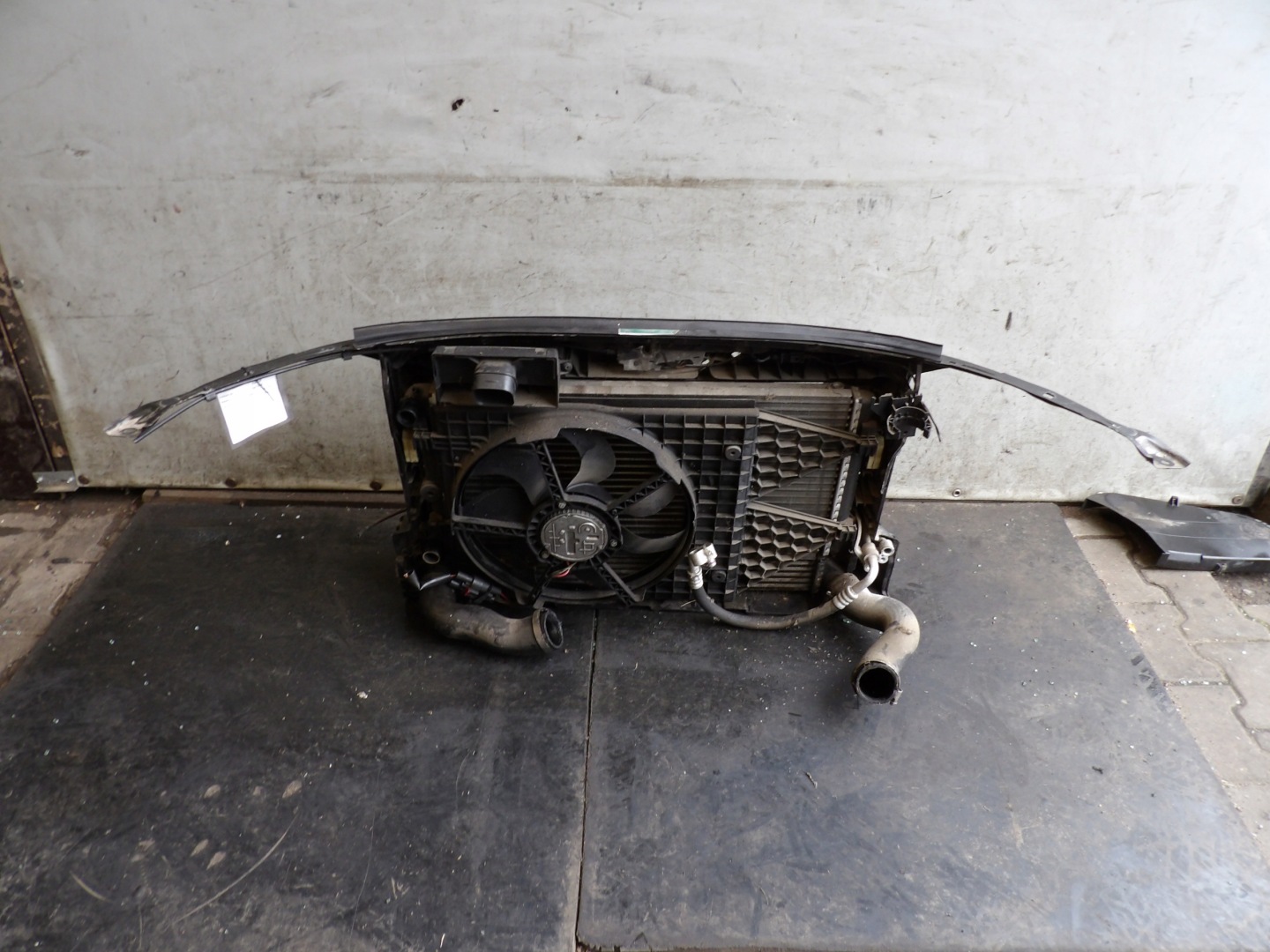 Skoda Fabia II lift pillar iron, radiator, fan