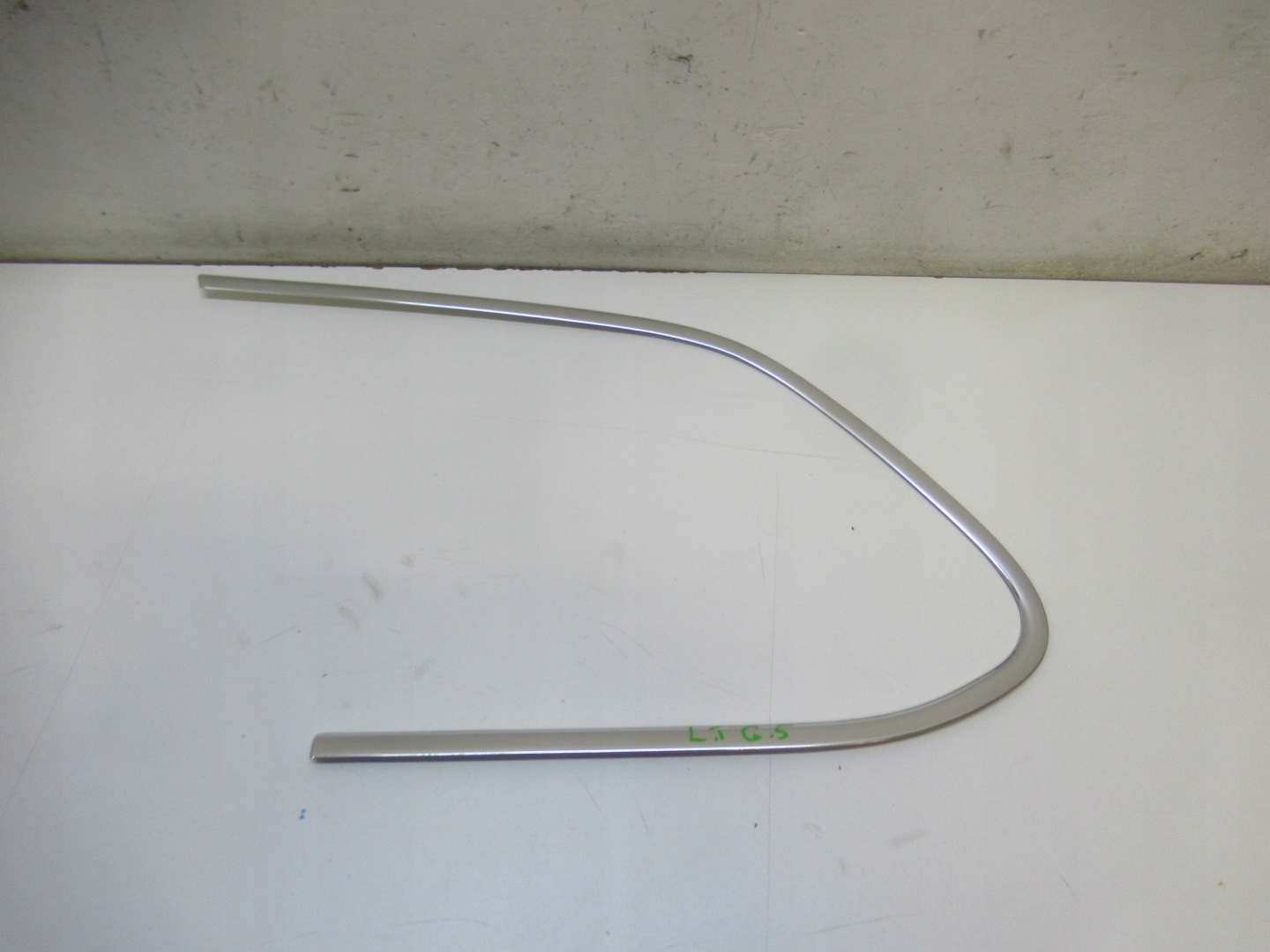 VW GOLF V moulding windows CHROM left 1K9853345