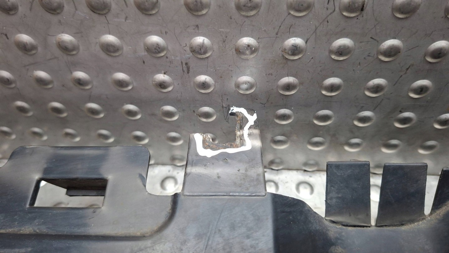 Blende Abdeckung abdeckung unter Stoßstange 9683447280 CITROEN C3 II DS3 2009