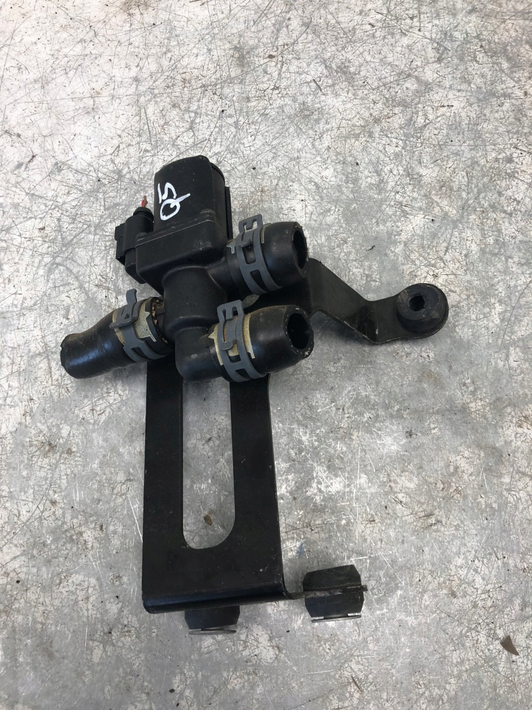 supplementary water pump AUDI Q5 8R0820035A