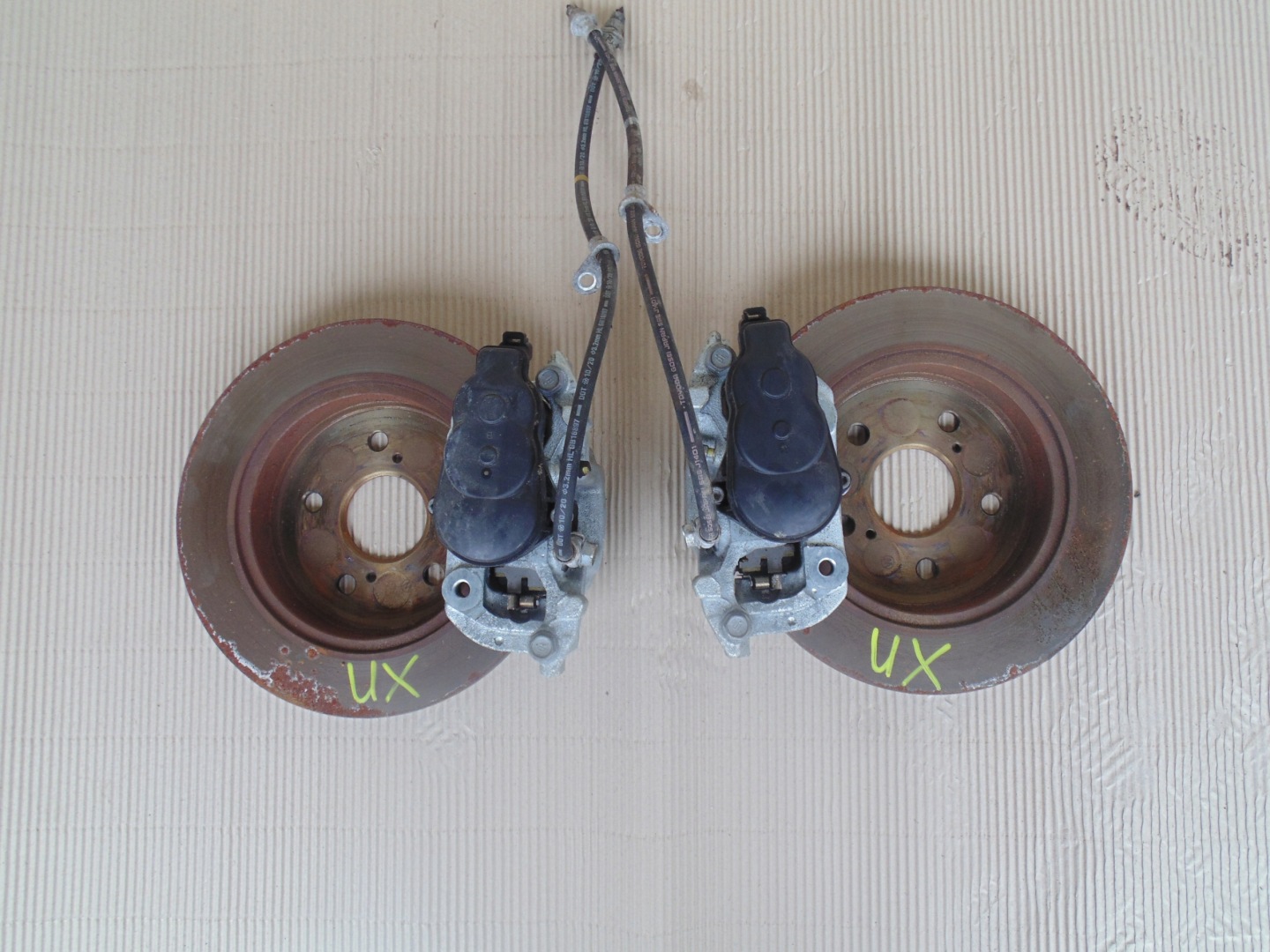 caliper electrical right left disc LEXUS UX250H