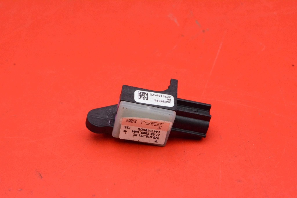 impact sensor left rear part 97061822102 PORSCHE PANAMERA 970 09-13
