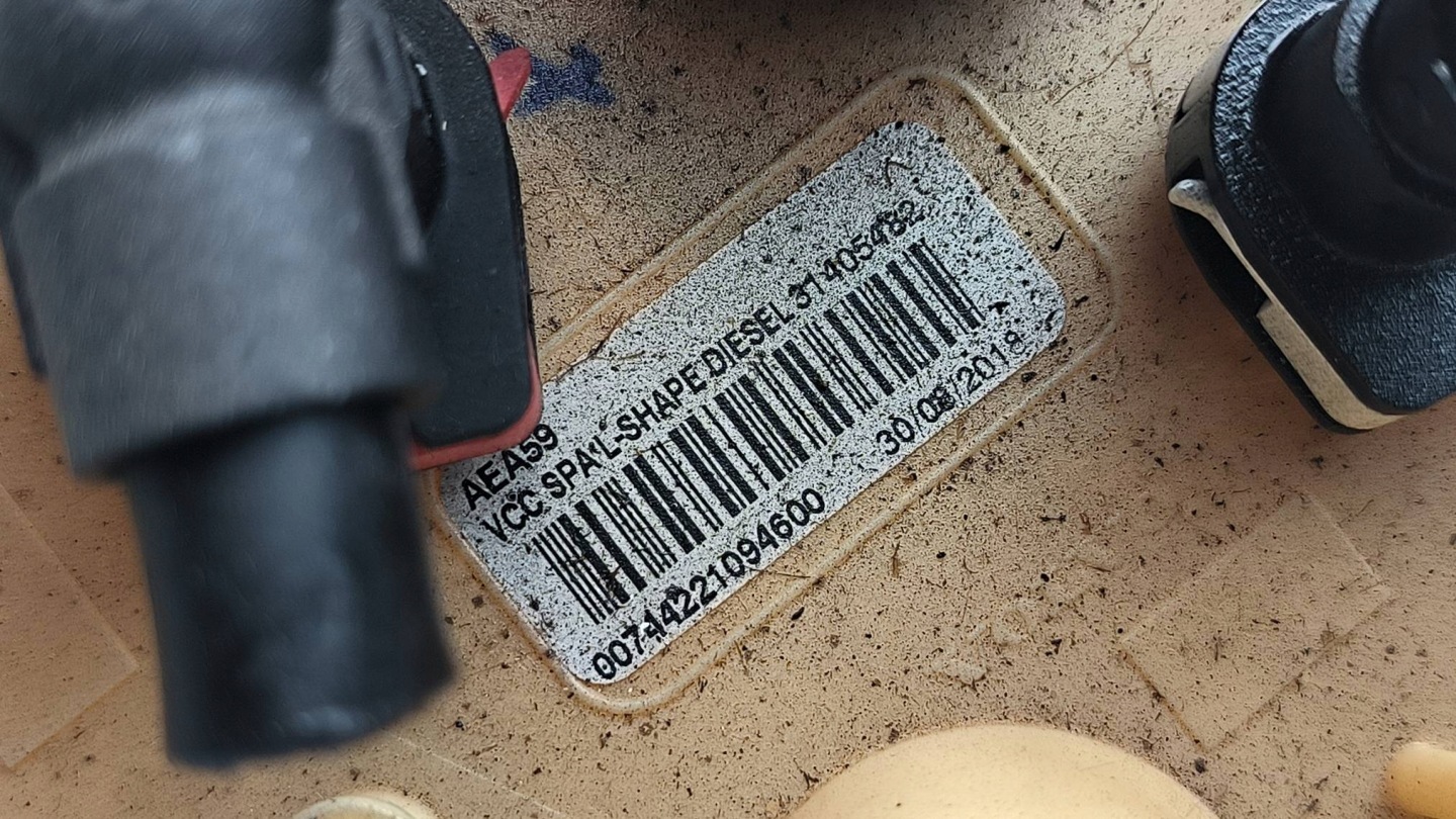 pump fuel 31405482 VOLVO V60 II