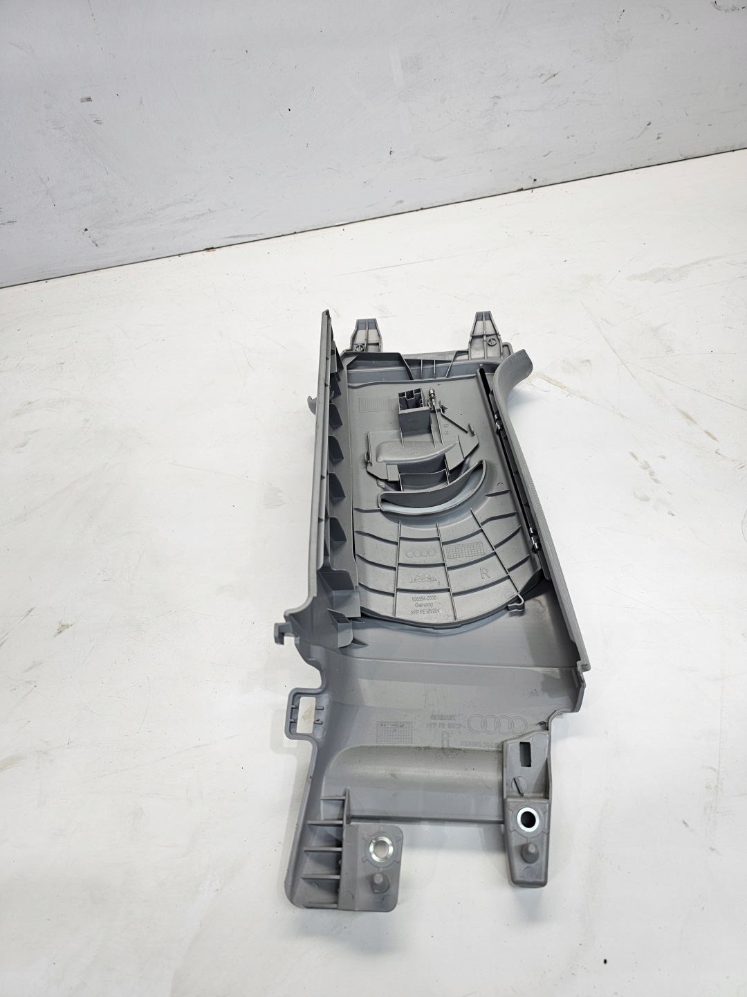 Blende Abdeckung SLUPKA B rechts AUDI A1 8X 8X3867244B