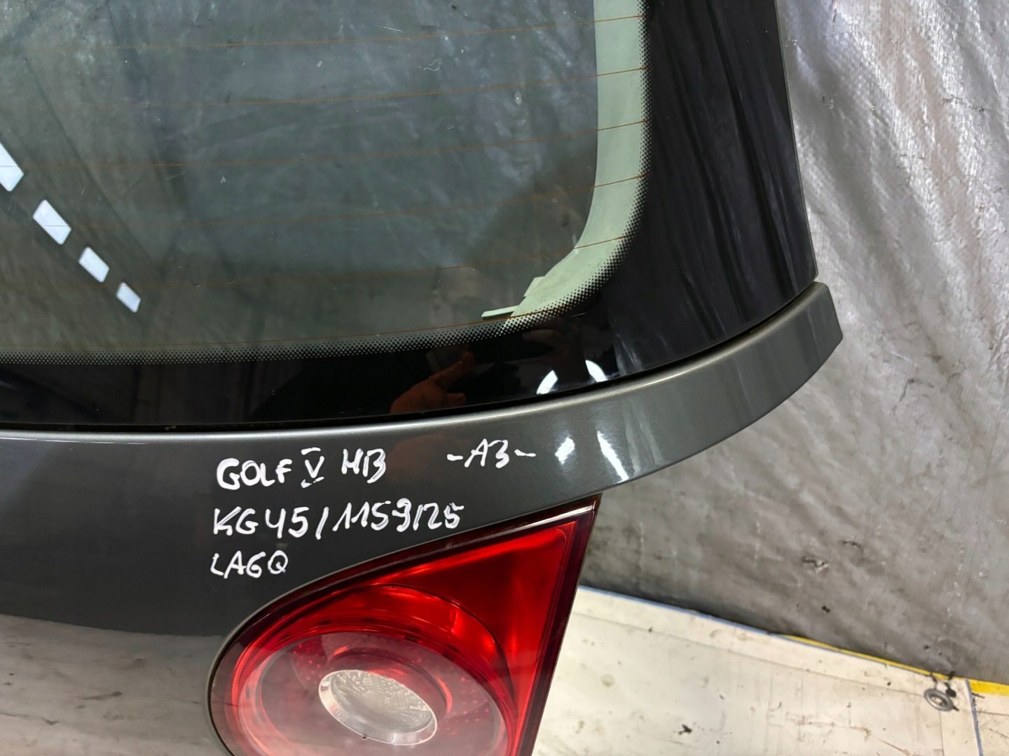 trunk door boot Volkswagen Golf V 5 HB 5D k: LA6Q
