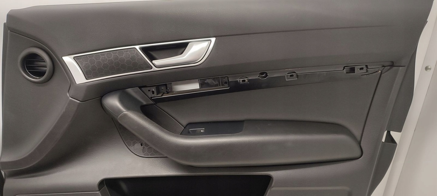 side side komplet Audi A6 C6 3,0 TDI Allroad kombi