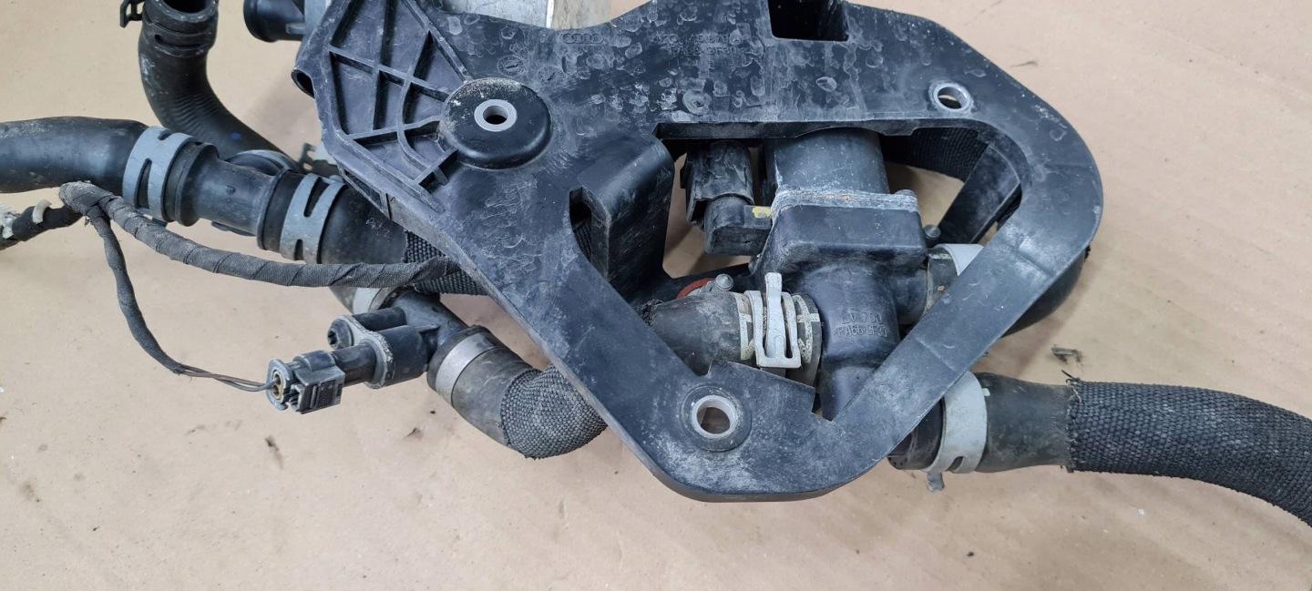 A6 C8 4K dodatna pumpa vode drška 2.0 TFSI HYBRYDA 4N0965567 A7 4K