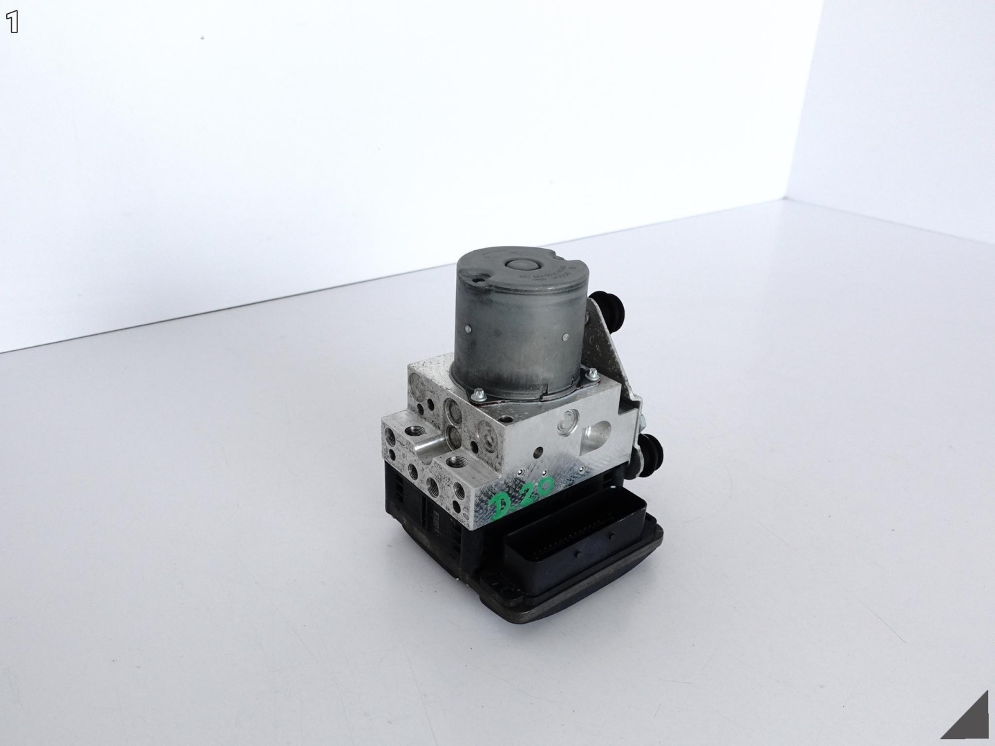 AUDI A8 S8 4H0 D4 LIFT 09-17 control unit pump ABS bracket