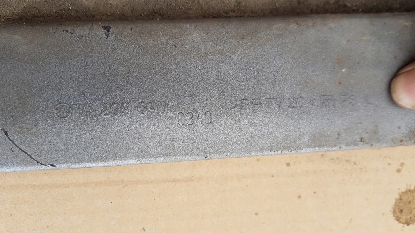MERCEDES W209 moulding threshold left right 744