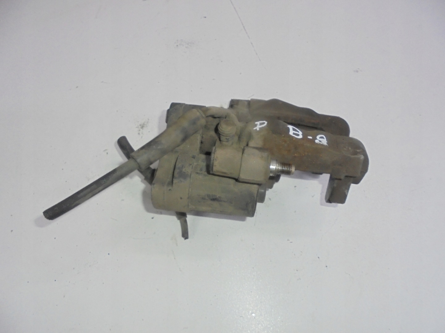 VW PASSAT B8 caliper brake left right rear part 14R