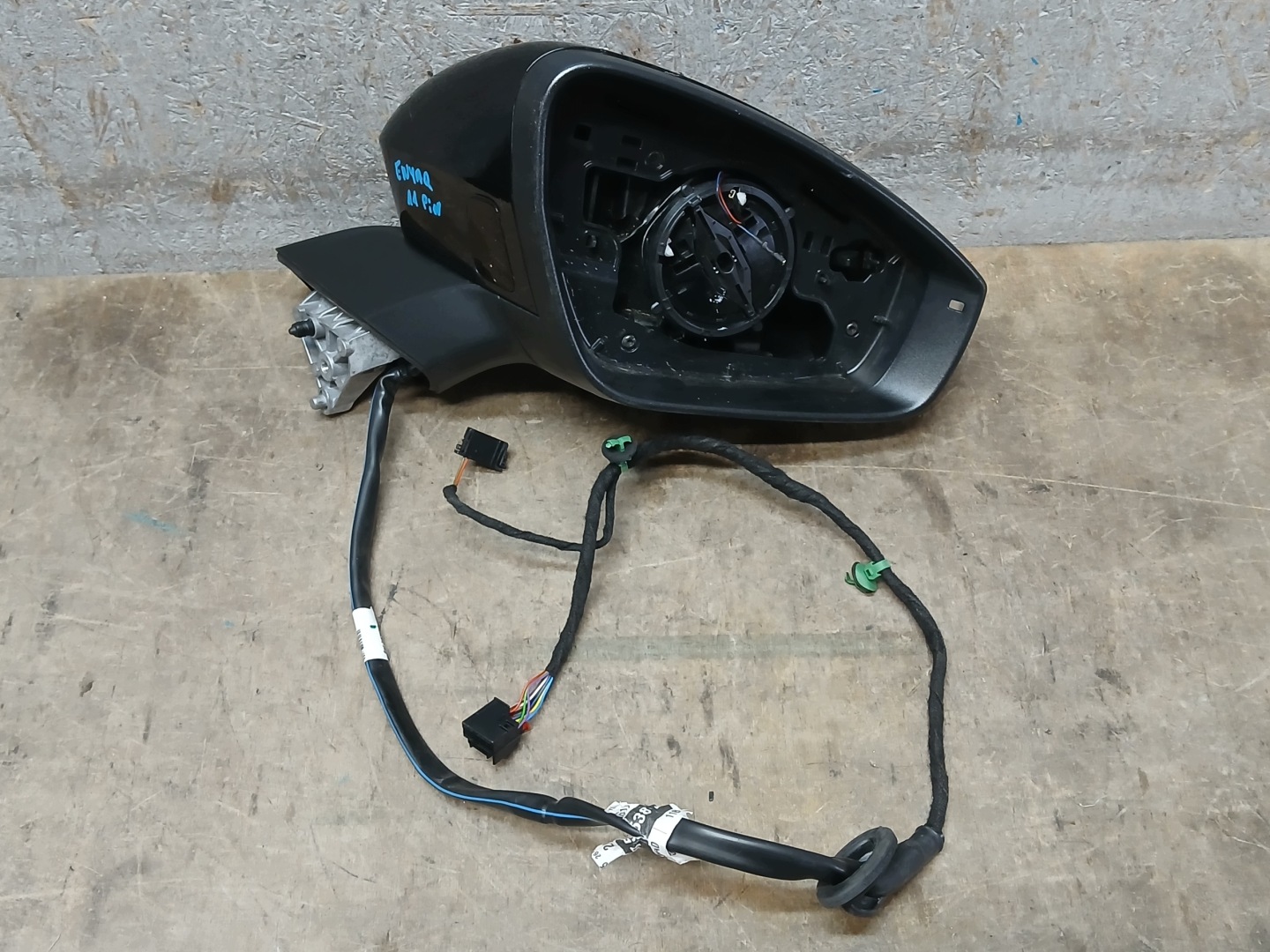 mirror front right SKODA ENYAQ 11PIN
