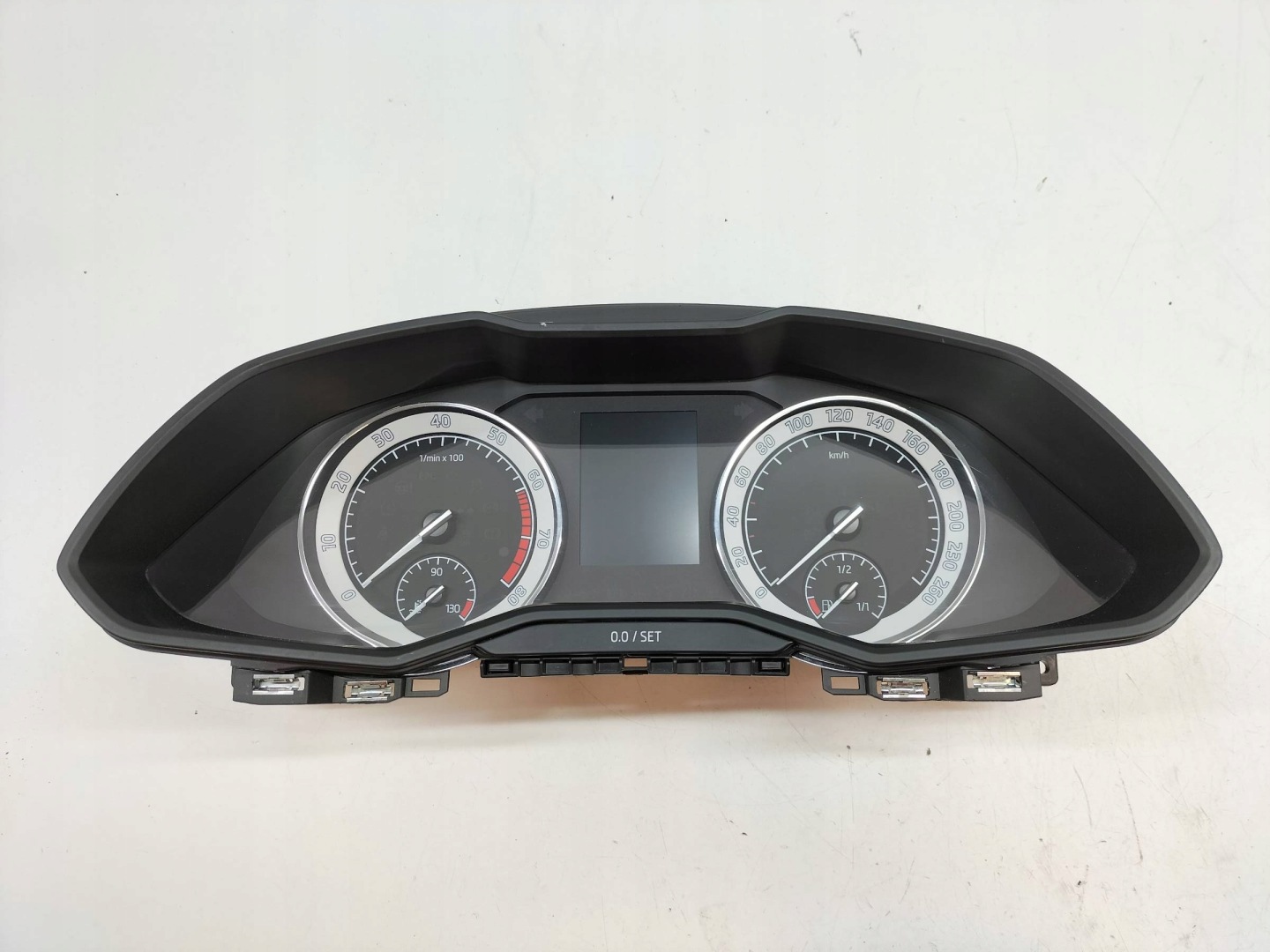 dials 3V0920750E 2.0 TSI 190KM Skoda Superb III (2015-)
