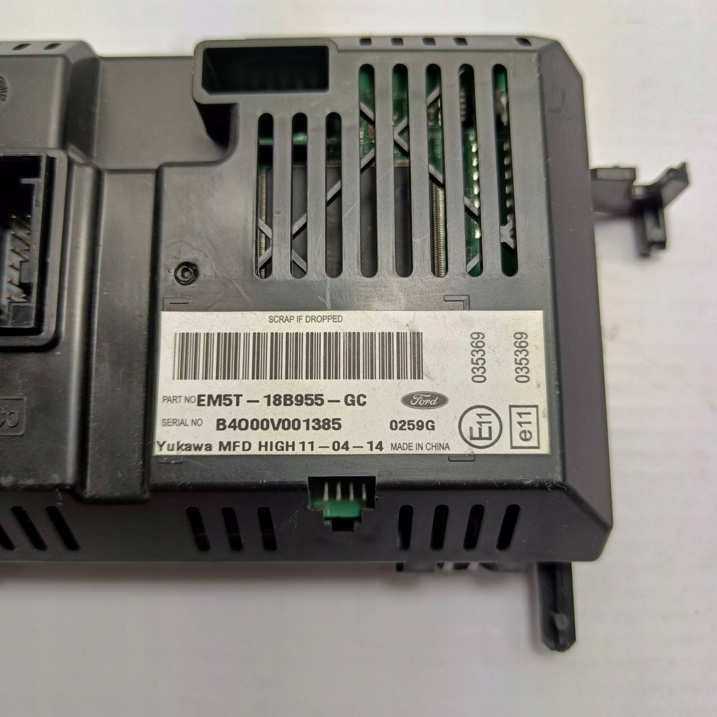 FORD KUGA MK2 FIESTA MK7 FOCUS MK3 display RADIA navigation devices
