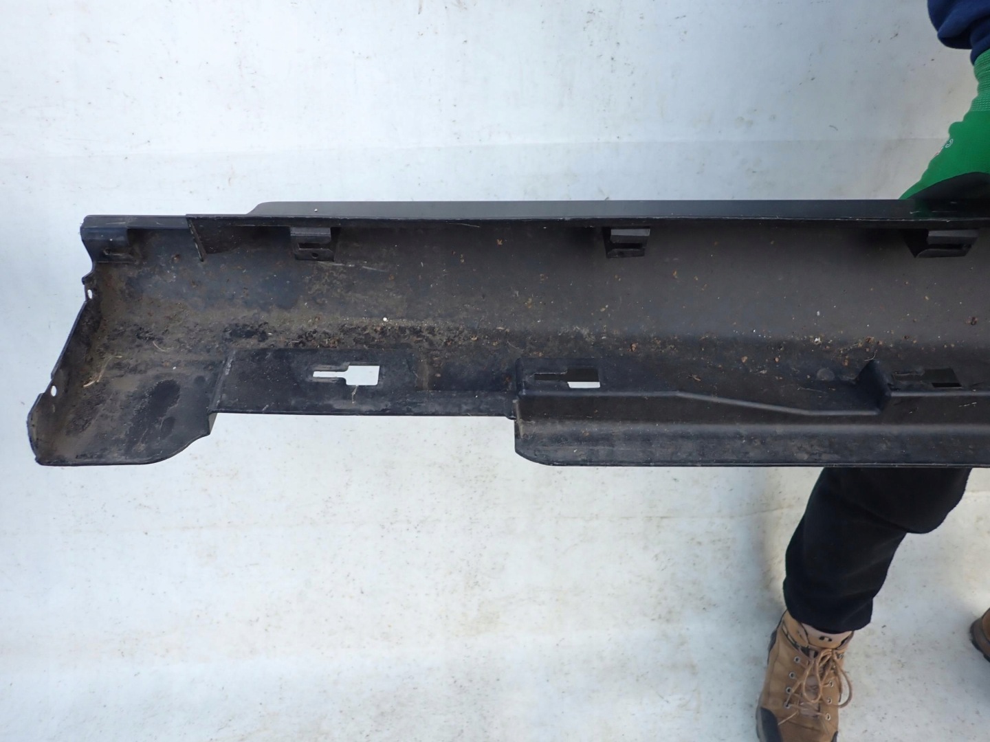 VOLVO V40 12-> threshold right moulding threshold right