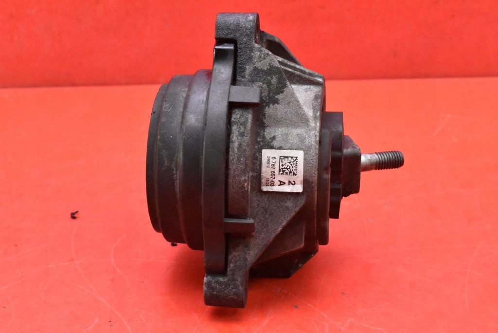 holder engine mount left 6787657-03 BMW F20 1.6 D 116 KM 11-15