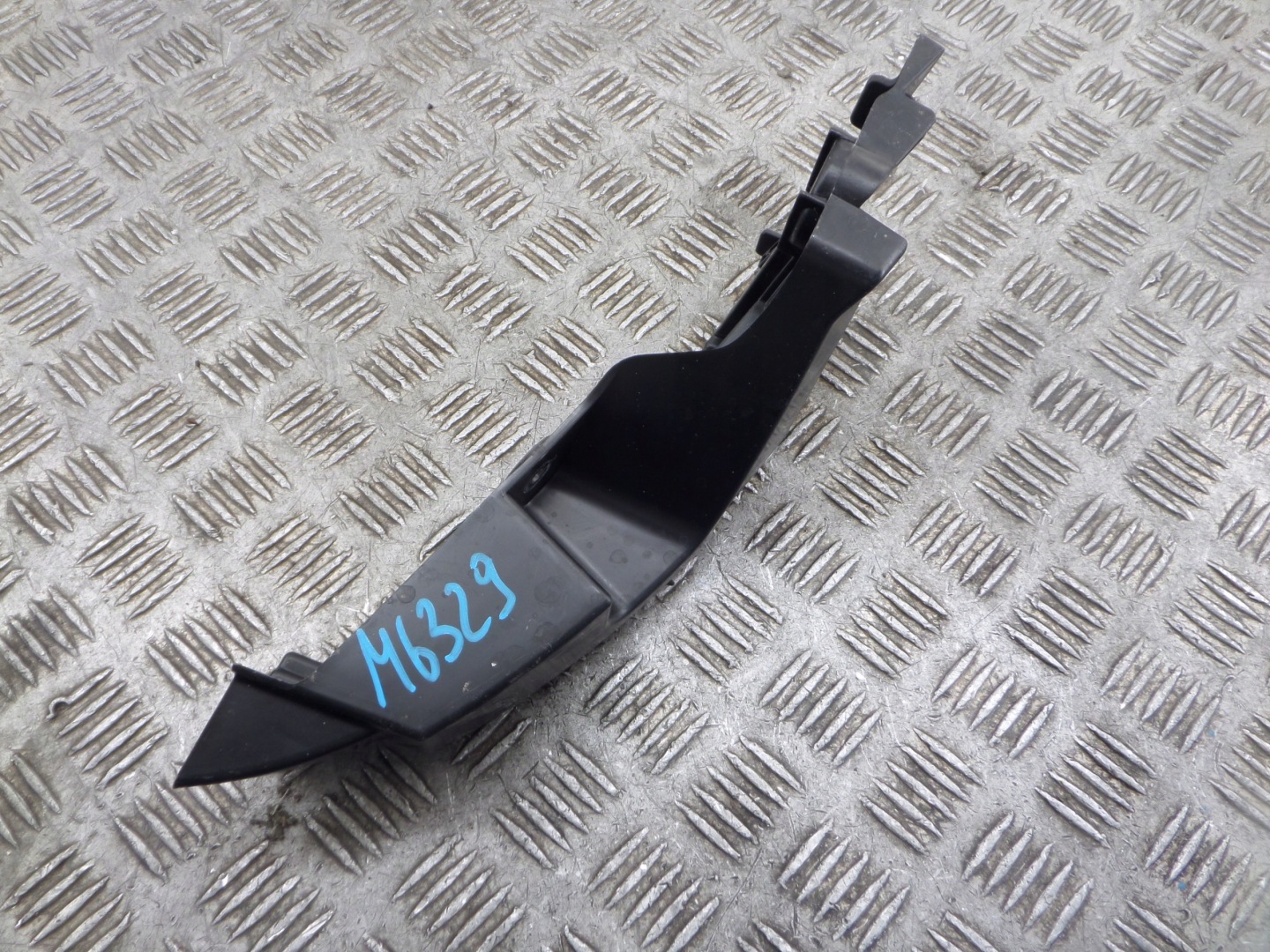 bumper bracket right rear part SEAT IBIZA V 6F0807378