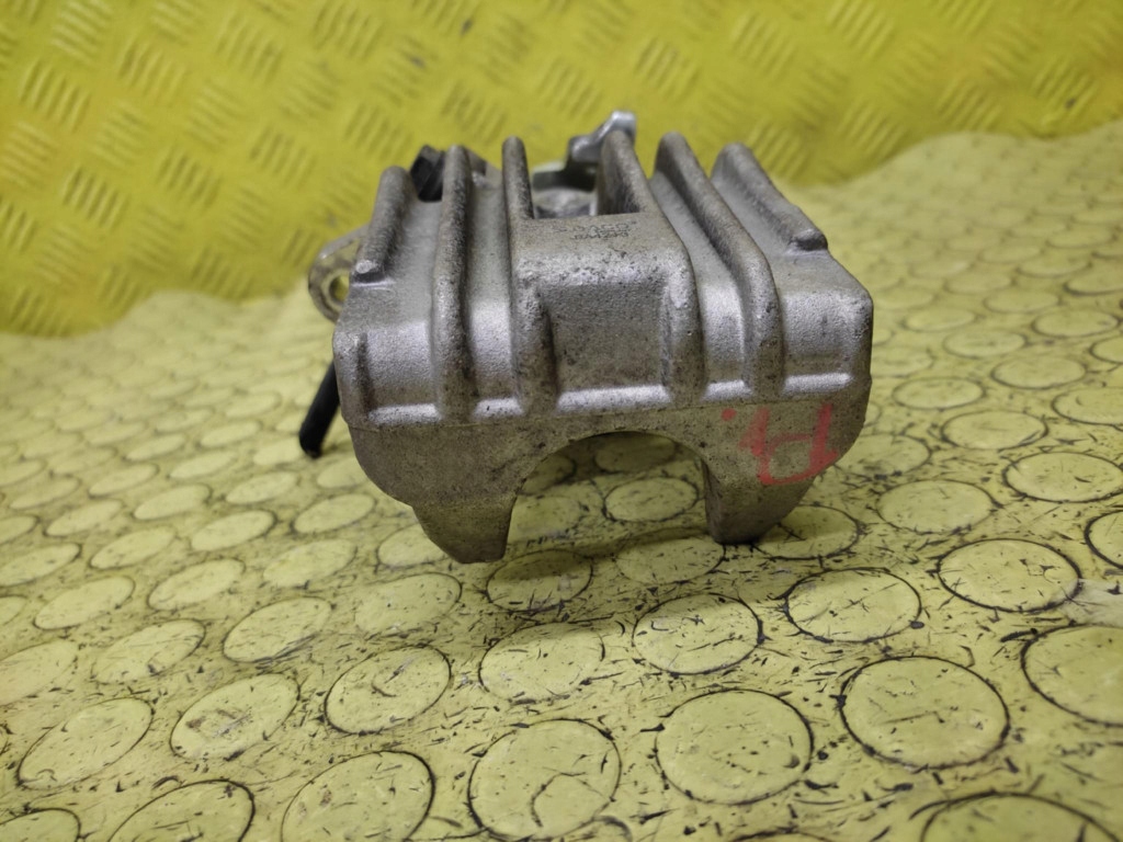 VW POLO IV 1.4 TDI caliper brake left rear part