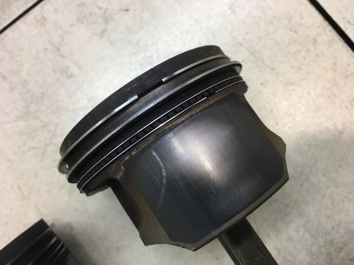 piston connecting rod MONDEO MK2 2.0 16V NGA