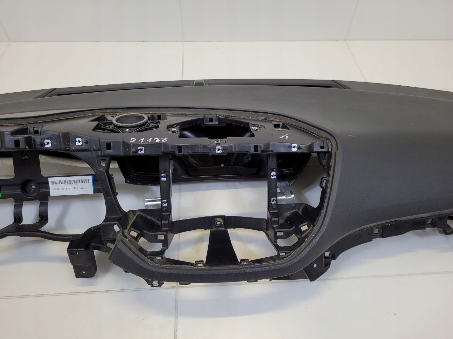 dashboard instrument panel console Hyundai Tucson 3 facelift 2019 84711D7000